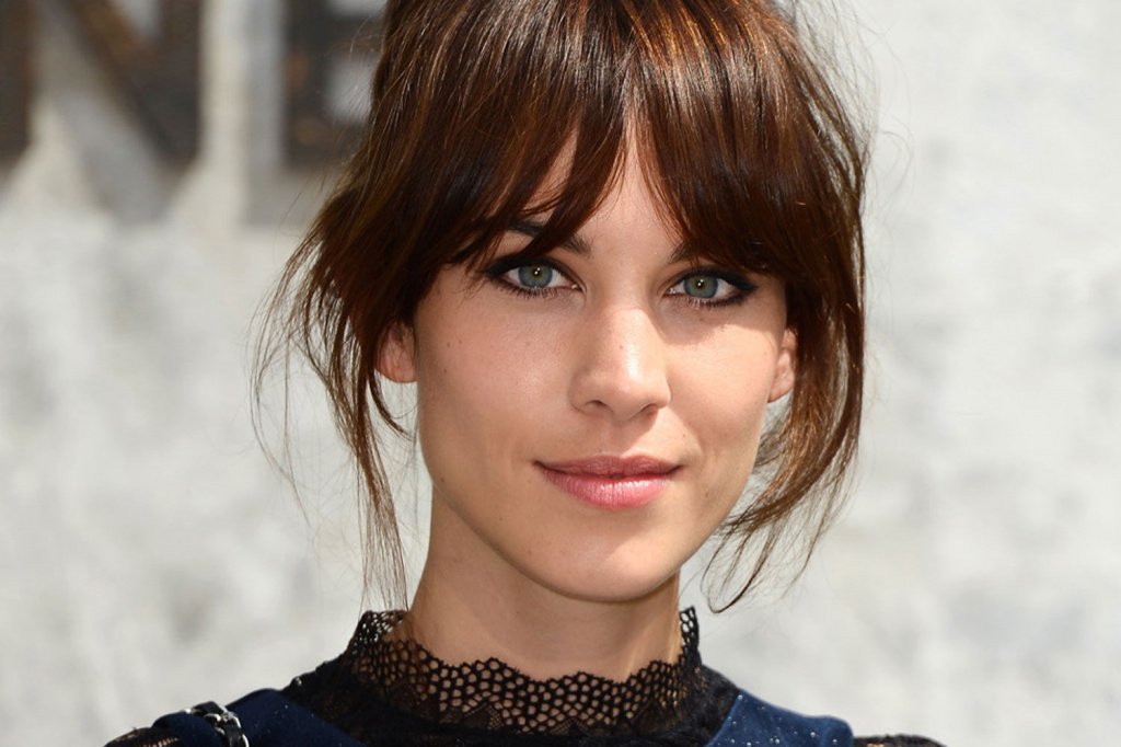 челка шторка