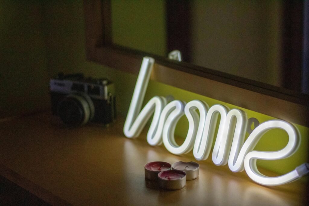 From Jewellery to Wall Art: Why Style Lovers Are Choosing LED Neon Signs to Express Themselves at Home LED Neon Signs